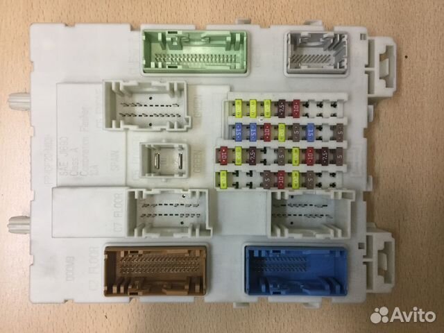 блок предохранителей форд фокус 3