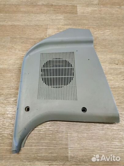 Накладка под правый динамик BMW 5 Series E34