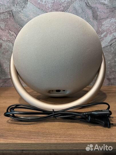 Портативная колонка Harman Kardon Onyx Studio 8