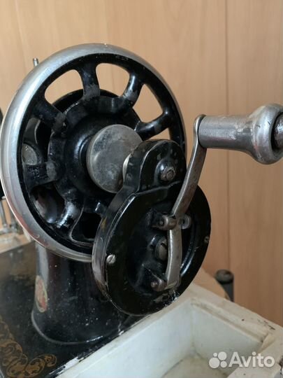 Швейная машина подольск ручная