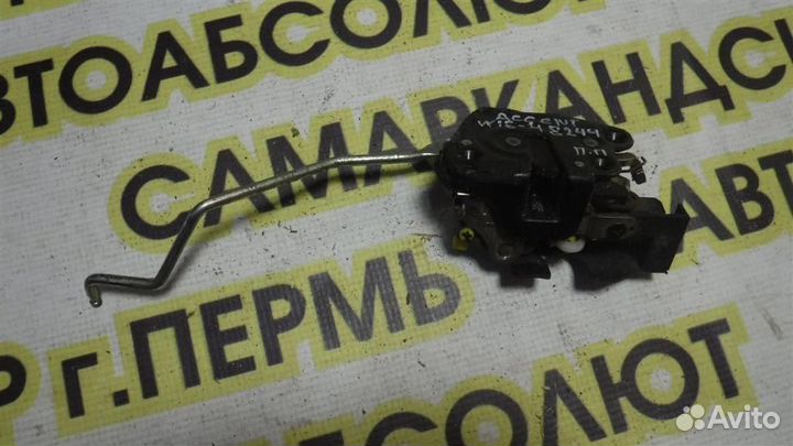 Замок двери передней правой Hyundai Accent II (LC