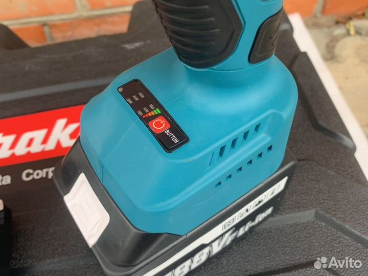 Аккумуляторный Гайковерт Makita 1300нм