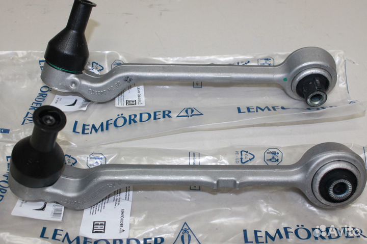 BMW Е90 Рычаги передние нижние 31126770850