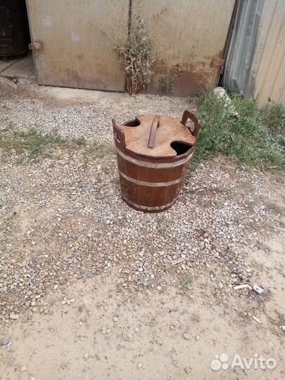 Продаю деревянное ведро на 25 литров