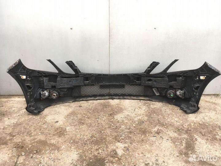 Бампер передний Mercedes-Benz E-Class