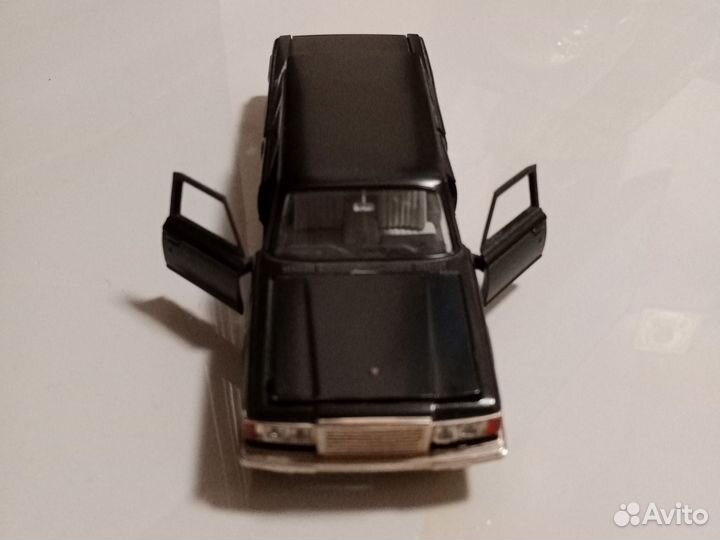 Модель автомобиля ЗИЛ-115