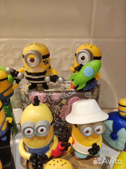 Миньоны из макдональдса и стаканы из кино