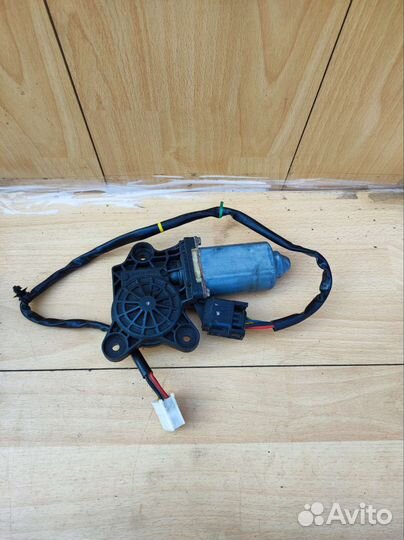 Мотор стеклоподъемника Мерс W220 передний левый