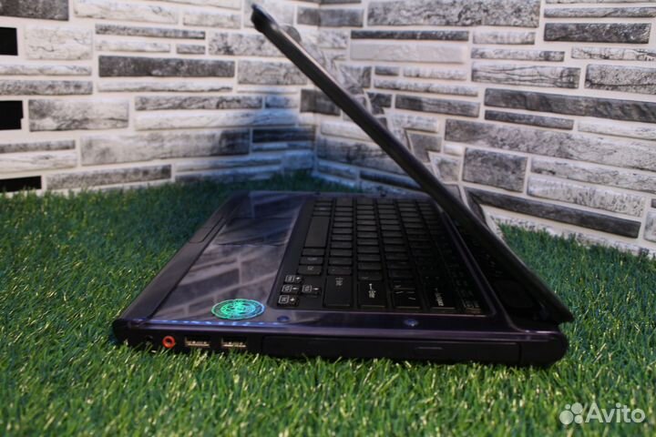 Игровой ноутбук Sony vaio i5/8gb/ssd256gb/hd6630m