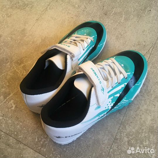 Футбольные Бутсы футзалки сороконожки ст. 21см