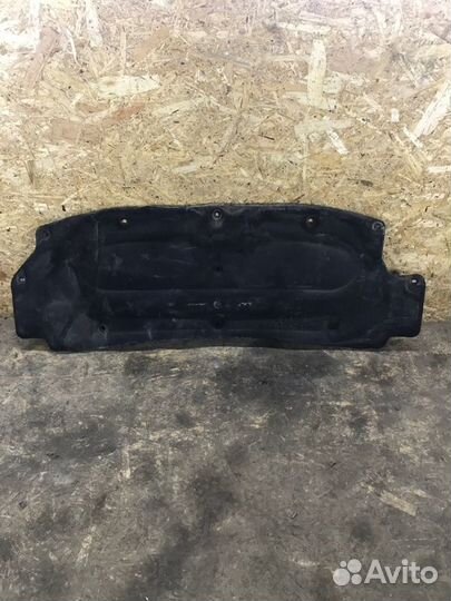 Шумоизоляция капота Renault Logan