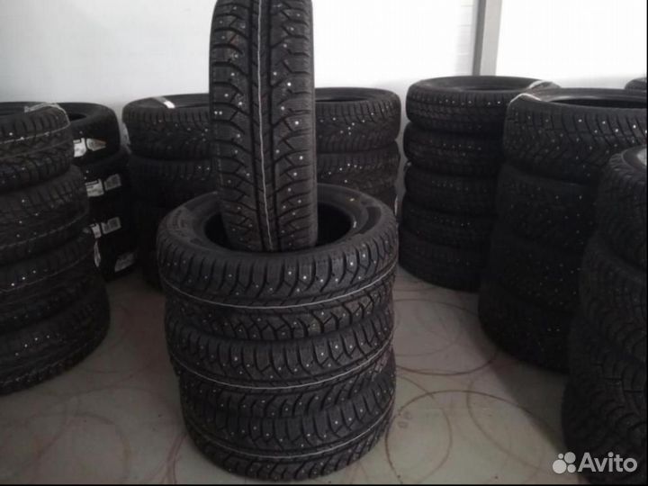 Bridgestone Ice Cruiser 7000S 225/60 R17 99T