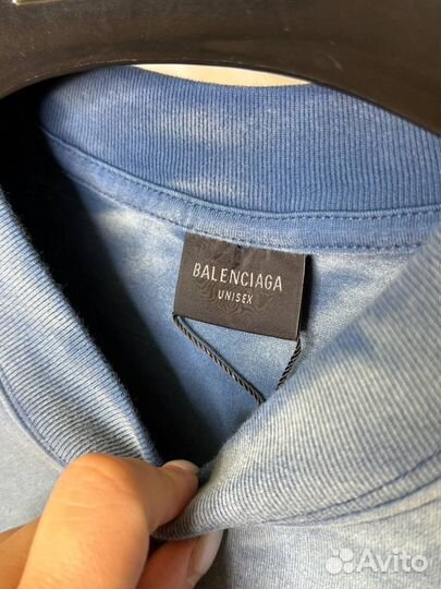 Футболка balenciaga