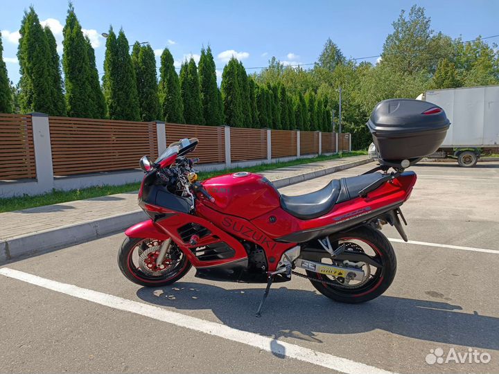 Suzuki RF400