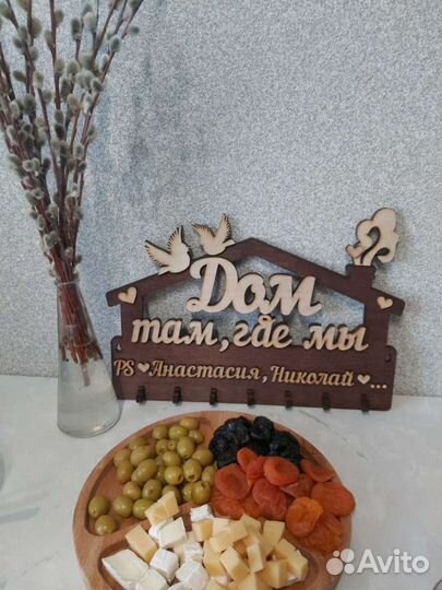 Ключница из дерева