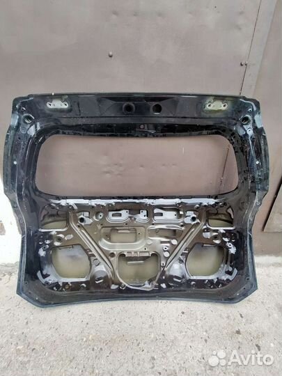 Крышка багажника Toyota rav4 40