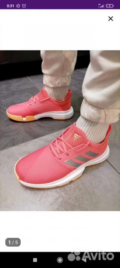 Кроссовки adidas