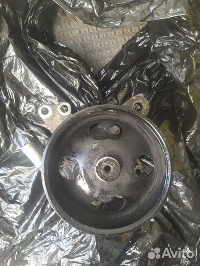 Насос гидроусилителя Nissan Teana j32