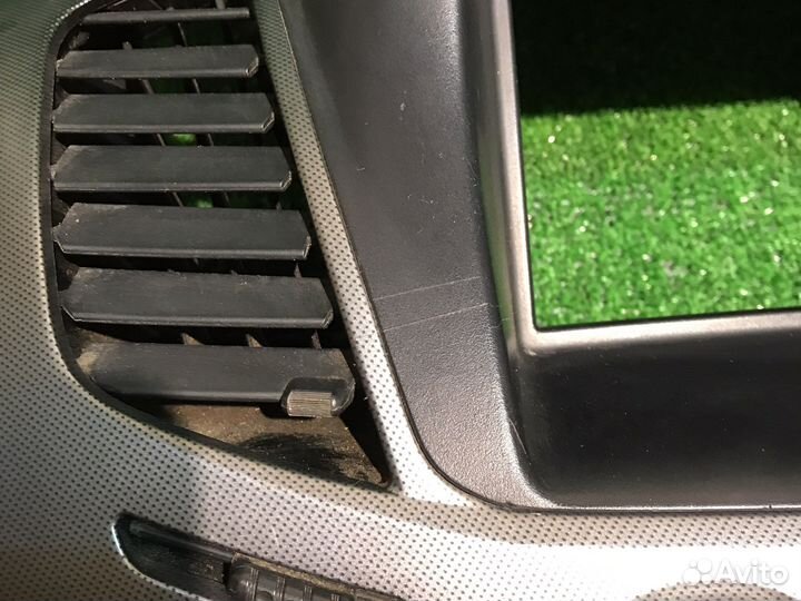 Накладка центральной консоли L200 блок климата