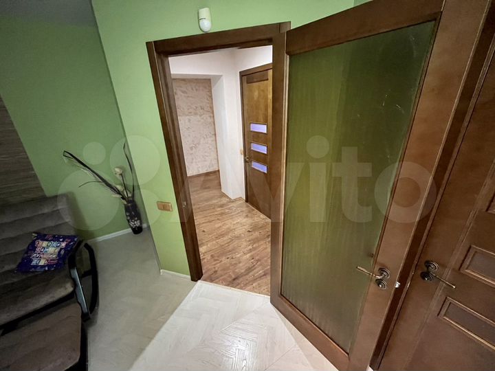 4-к. квартира, 131,1 м², 2/5 эт.