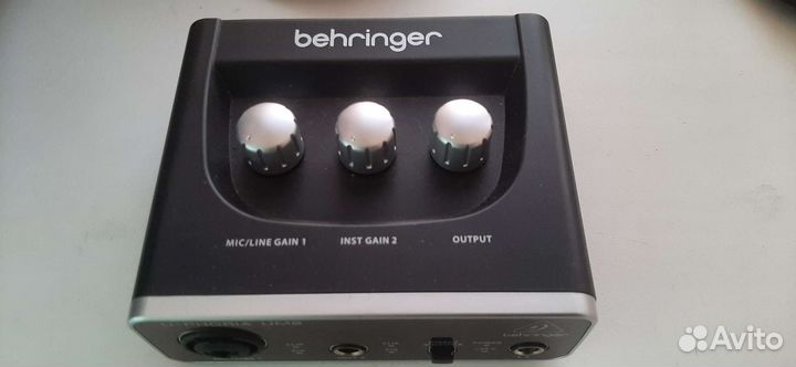Звуковая карта behringer
