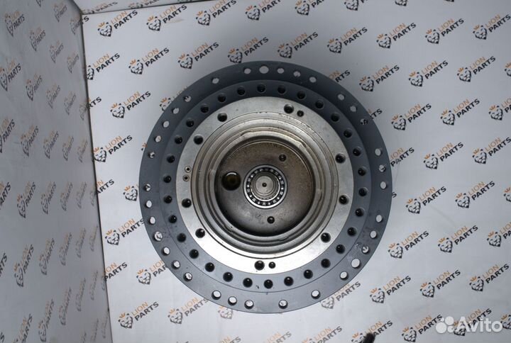 Редуктор хода Doosan S220-V K1000681A