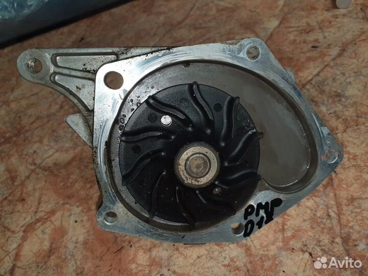 Помпа системы охлаждения 1.5 дизель Renault Megane