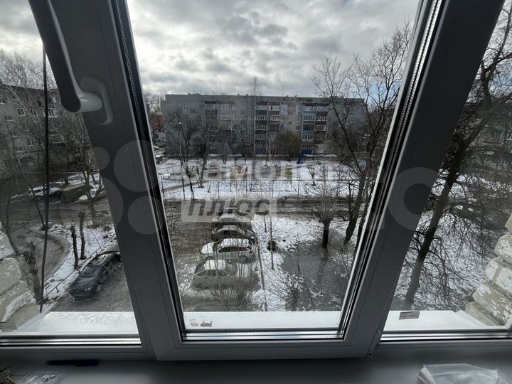 Комната 12,2 м² в > 9-к., 4/5 эт.