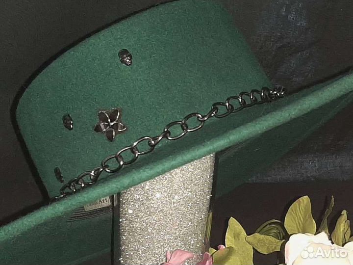 Шляпа женская фетровая, с декором