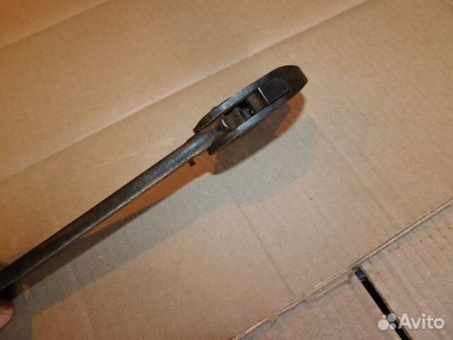 Антикварный, разводной ключ 