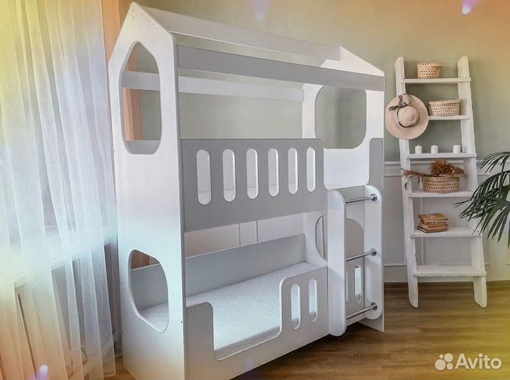 Кровать домик в наличии и под заказ