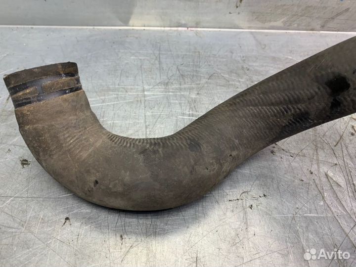 Патрубок радиатора Volkswagen Touareg 2002-2010