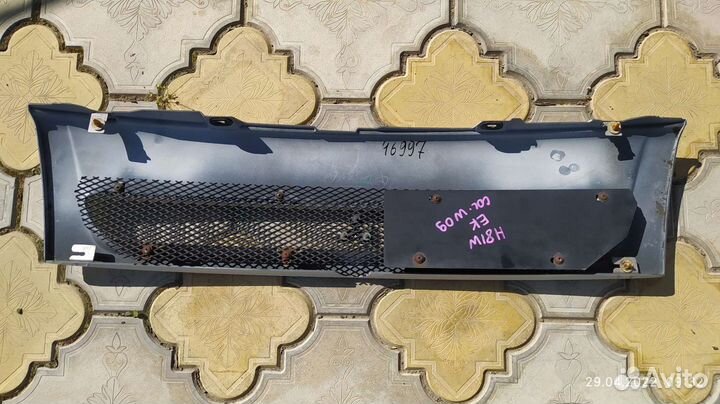 Решетка радиатора H81W MM801361