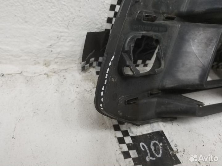 Заглушка птф передней правой Audi Q7 2