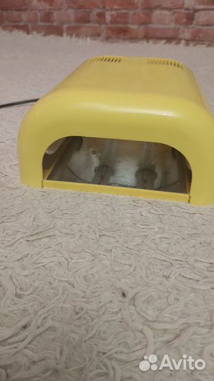 Лампа для ногтей