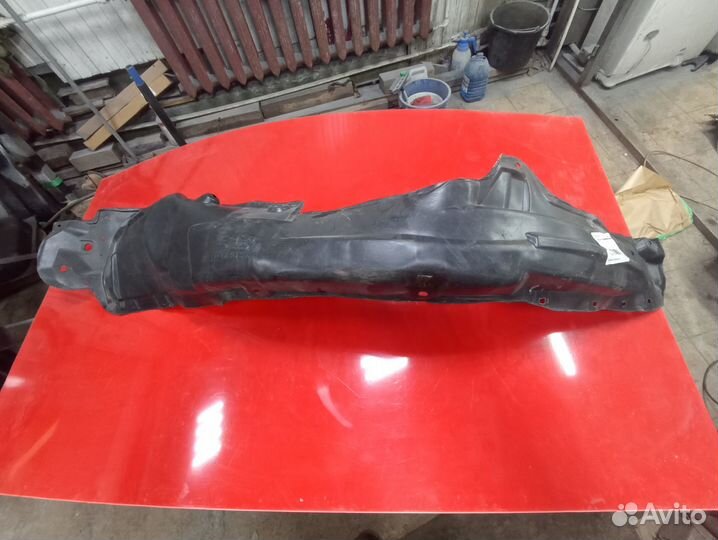 Подкрылок передний левый Toyota RAV4 (13-19)