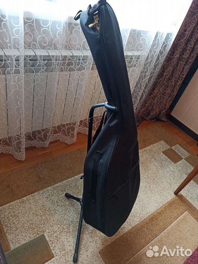 Стойка для гитары