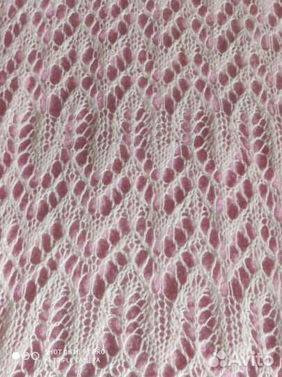 Шарф ажурный, ручной вязки