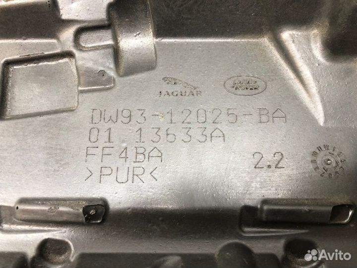 Крышка двигателя декоративная левая Land Rover