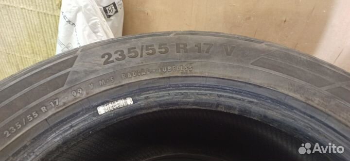 Continental ContiCrossContact LX2 235/55 R17 99V