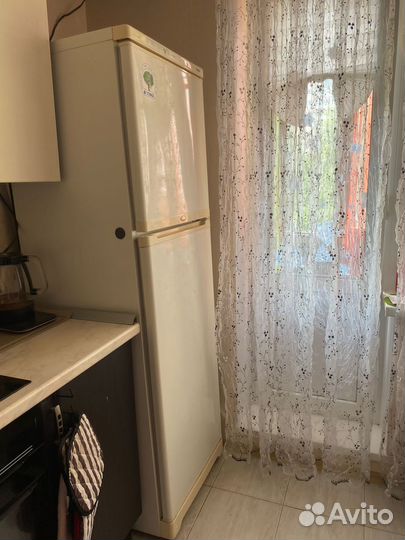 Холодильник бу stinol