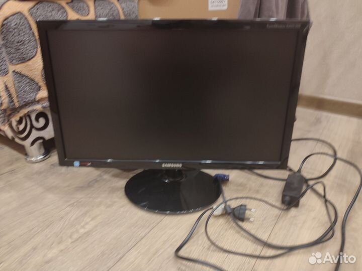 Монитор samsung