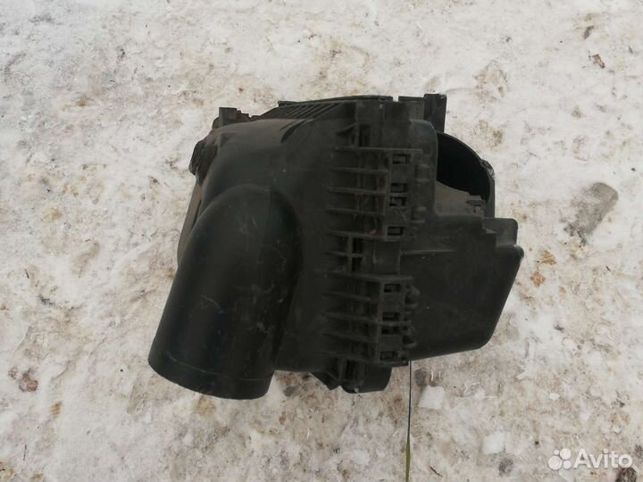 Корпус воздушного фильтра Тойота Королла Е150