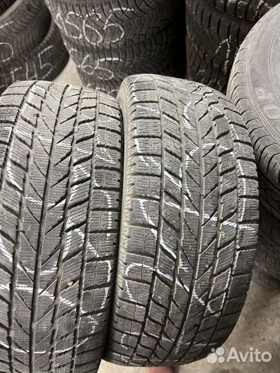 Toyo Observe Garit KX 215/50 R17
