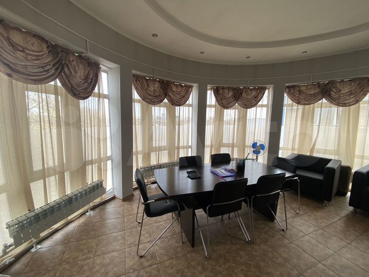 Офисные помещения: 25, 39, 41м²; 81м² (3 кабинета)