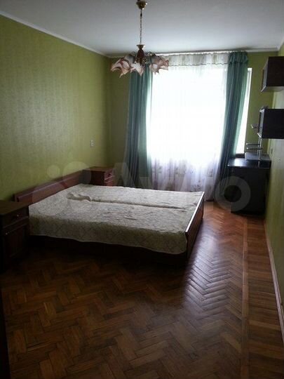 2-к. квартира, 55 м², 2/5 эт.