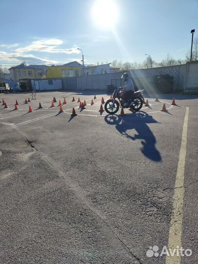 Мотошкола, мотоинструктор