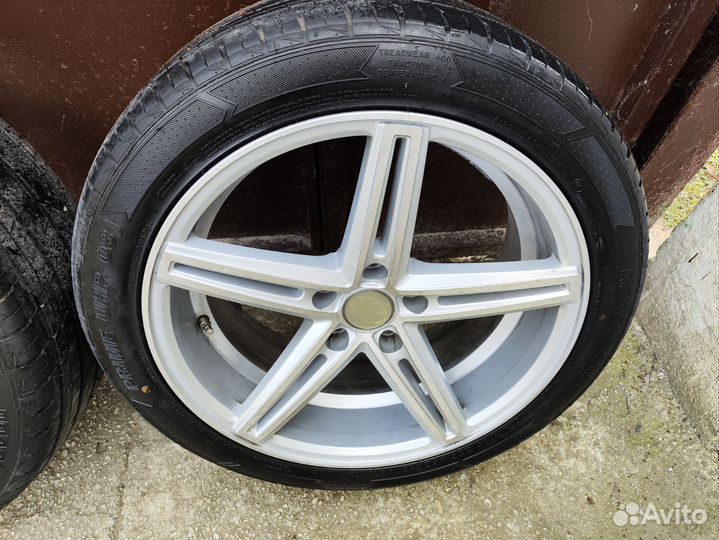 Продам колеса R18 5*114,3 ET35 J8