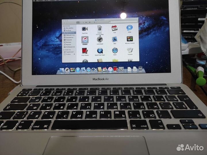 MacBook Air 11 2011