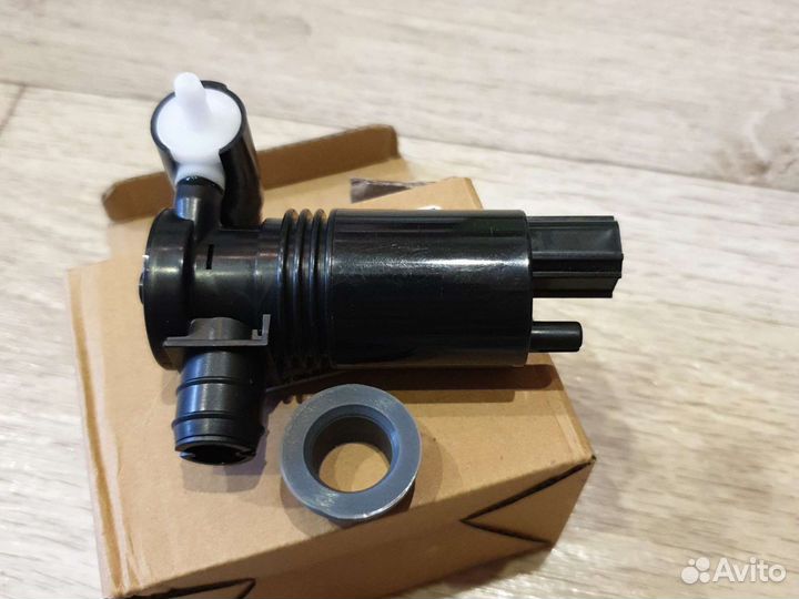 Насос омывателя заднего стекла Volvo